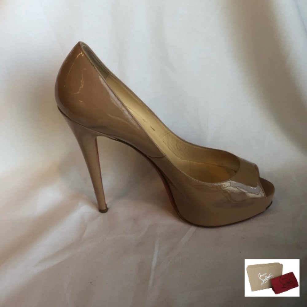 Christian Louboutin Very Prive Peep Toe Heels (EUR 40)